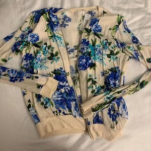 Brand New Bomber Jacket - Perfect for Autumn!